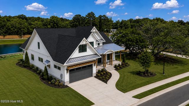 322 E Wayfinder Lane, Hampstead, NC 28443