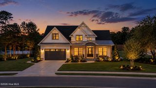322 E Wayfinder Lane, Hampstead, NC 28443