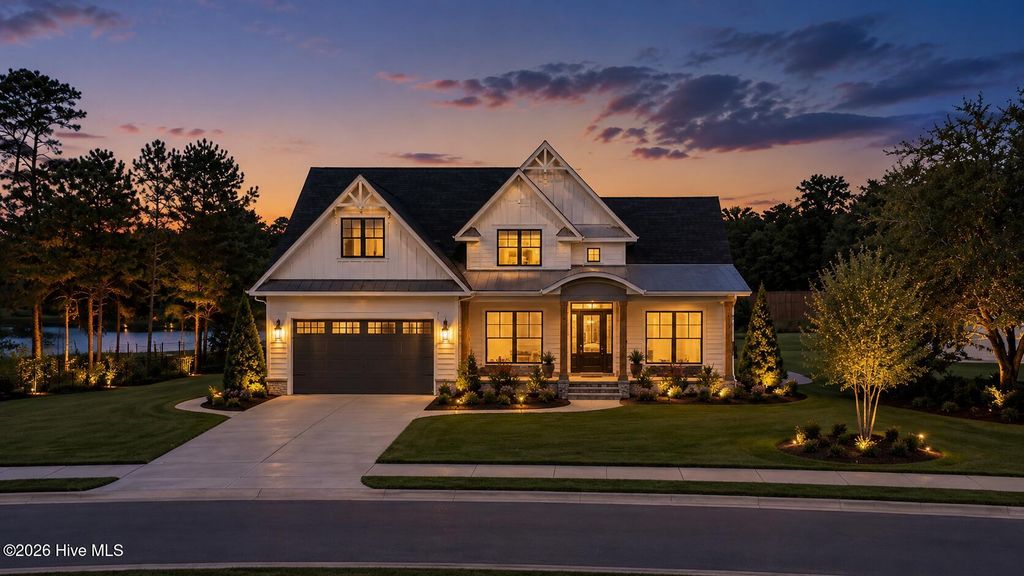 322 E Wayfinder Lane, Hampstead, NC 28443