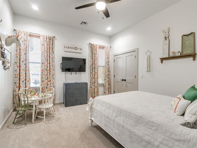 53 N Oaks Road, Harrah, OK 73045