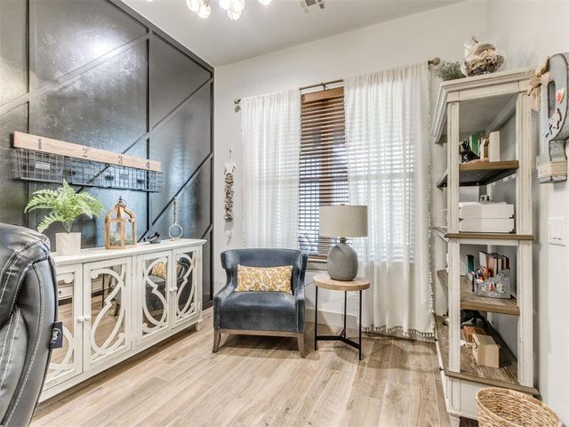 53 N Oaks Road, Harrah, OK 73045