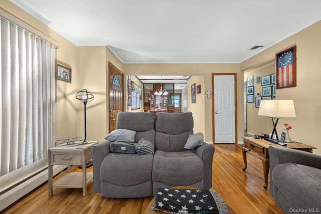 40 Elm Avenue, Farmingdale, NY 11735
