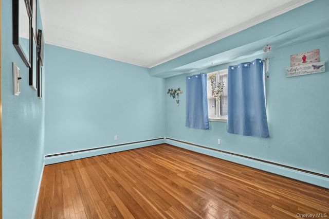 40 Elm Avenue, Farmingdale, NY 11735