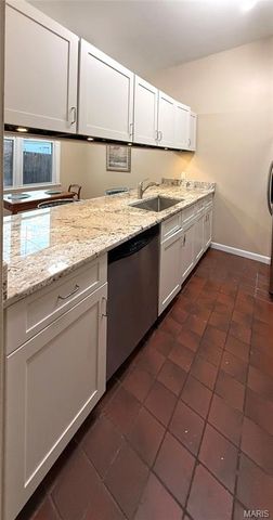 2332 Hickory Street, St Louis, MO 63104