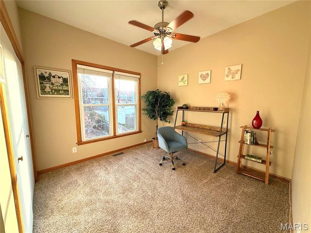 2332 Hickory Street, St Louis, MO 63104