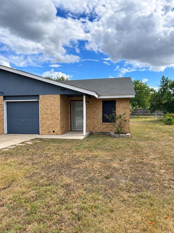 201 W Goforth RD, Buda, TX 78610