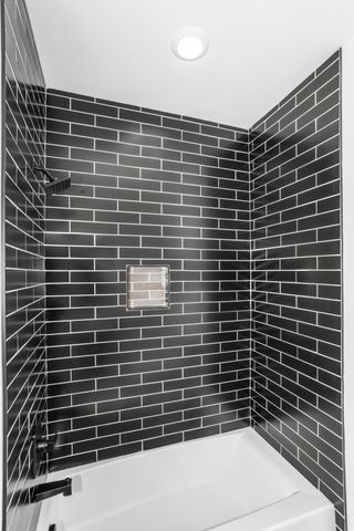 2211 18th Ave, N, Nashville, TN 37208