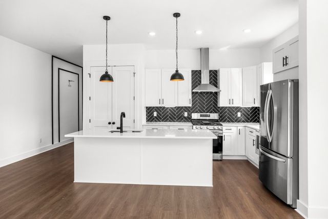 2211 18th Ave, N, Nashville, TN 37208