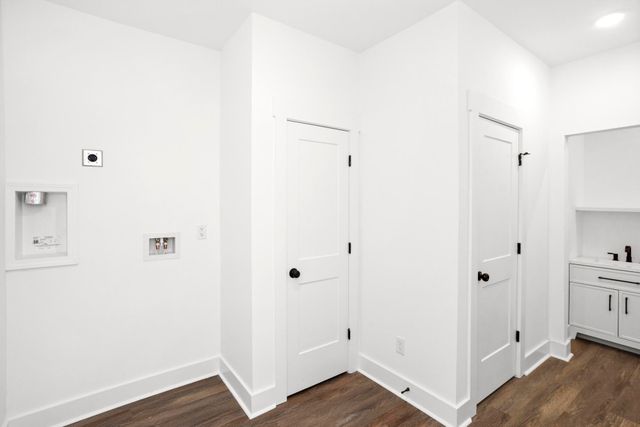 2211 18th Ave, N, Nashville, TN 37208