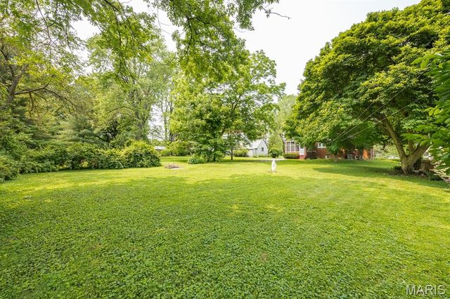 260 Julia Place, Belleville, IL 62223