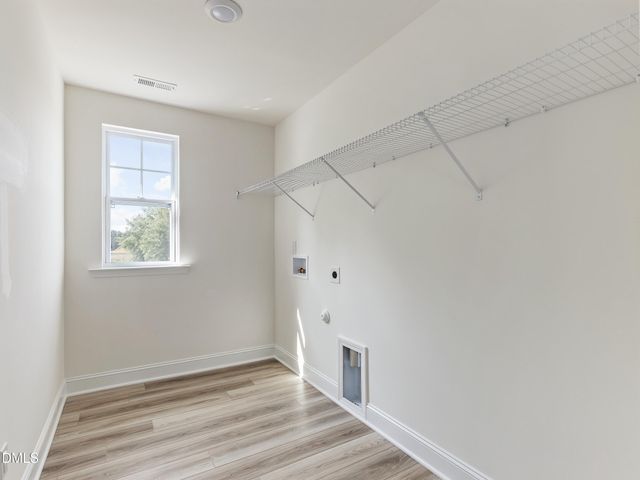 548 Hipwood Drive, Zebulon, NC 27597