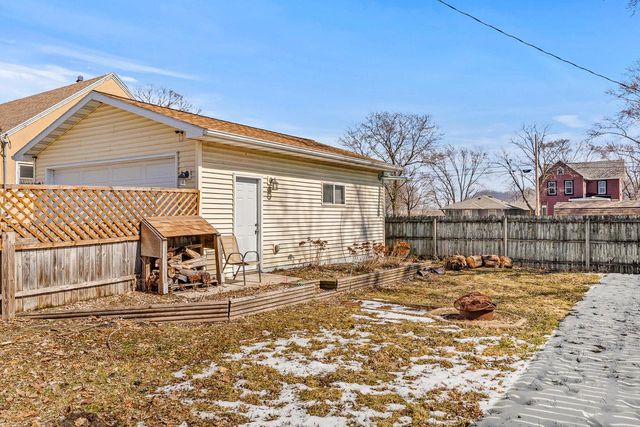 1830 Prospect STREET, La Crosse, WI 54603