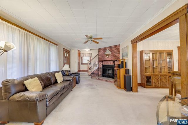 80 Garfield Place, Totowa, NJ 07512