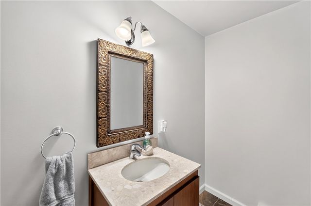 12 Briar Hill Drive, Cranston, RI 02921