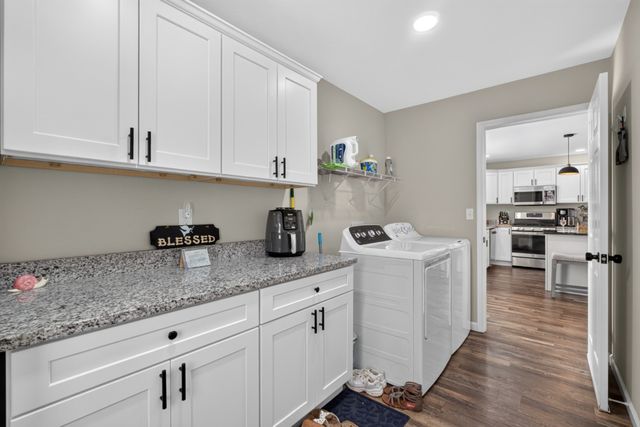 156 Hidden River Ave, Sparta, TN 38583