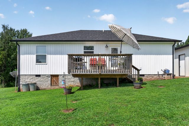 156 Hidden River Ave, Sparta, TN 38583