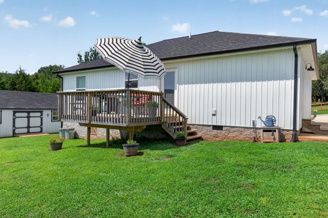 156 Hidden River Ave, Sparta, TN 38583