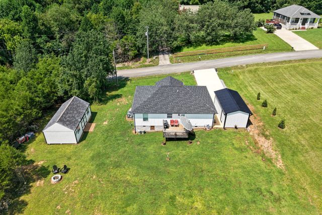 156 Hidden River Ave, Sparta, TN 38583