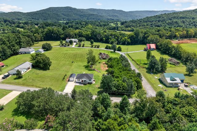 156 Hidden River Ave, Sparta, TN 38583