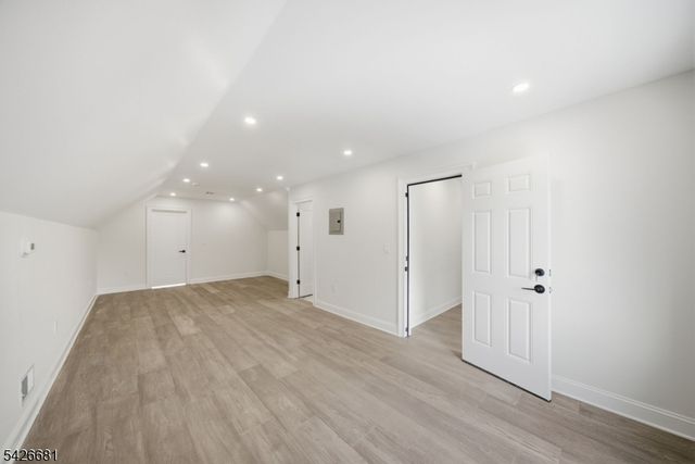 28 Irving St, Montclair Twp., NJ 07042