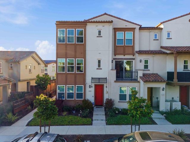 585 Los Castanos Drive, Morgan Hill, CA 95037