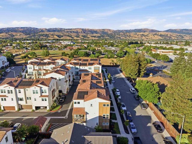 585 Los Castanos Drive, Morgan Hill, CA 95037