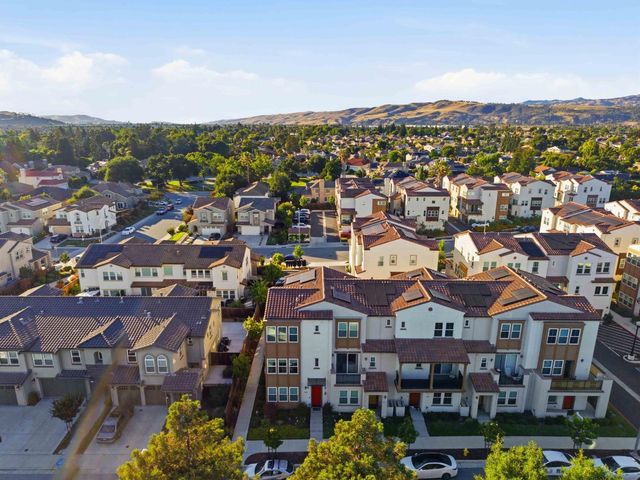 585 Los Castanos Drive, Morgan Hill, CA 95037