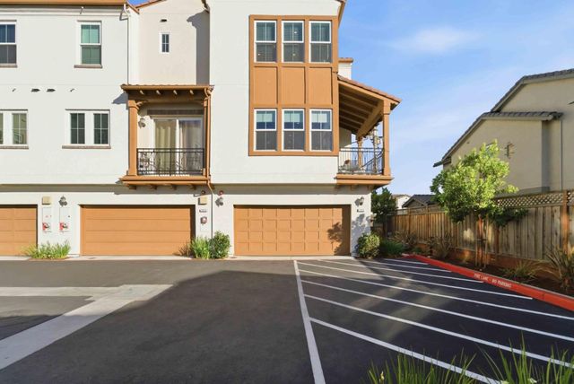 585 Los Castanos Drive, Morgan Hill, CA 95037