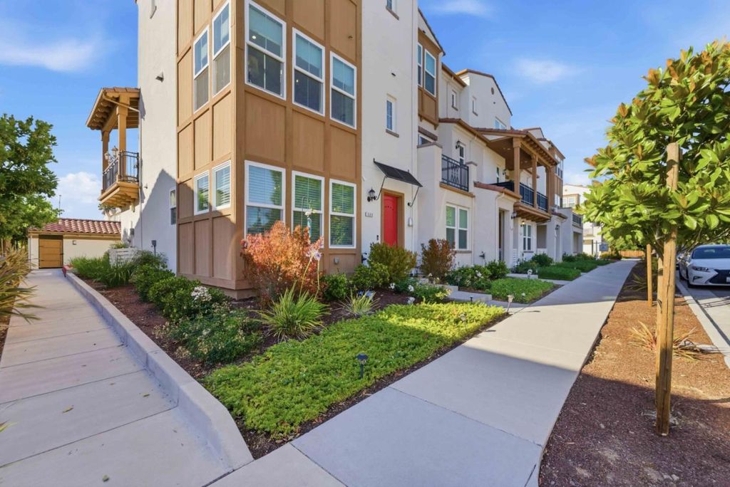 585 Los Castanos Drive, Morgan Hill, CA 95037