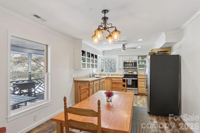 210 Spring Valley Drive 624 & 625, Mars Hill, NC 28754