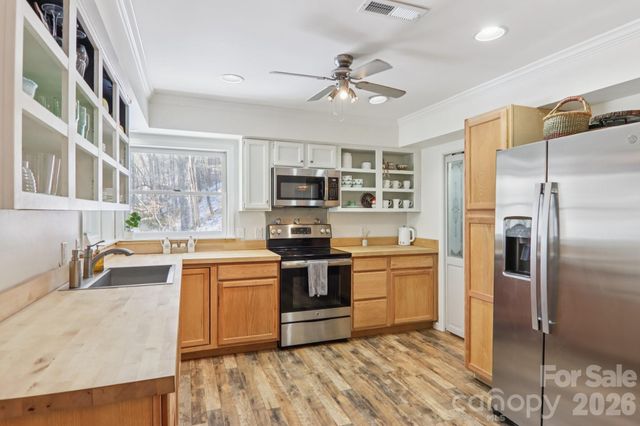 210 Spring Valley Drive 624 & 625, Mars Hill, NC 28754