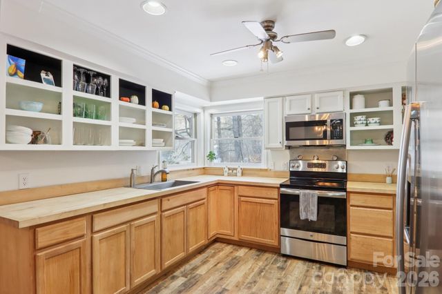 210 Spring Valley Drive 624 & 625, Mars Hill, NC 28754