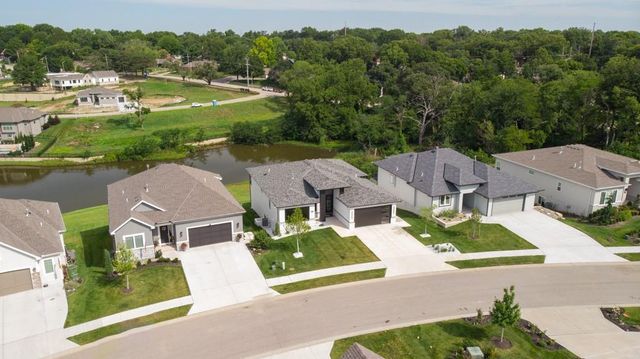 7130 Westgate Street, Shawnee, KS 66216