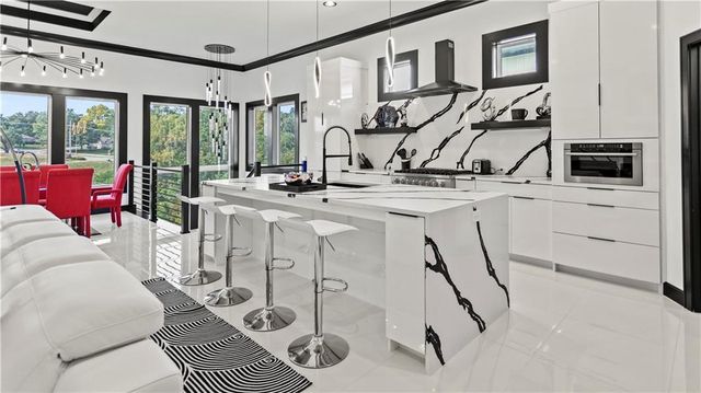 7130 Westgate Street, Shawnee, KS 66216