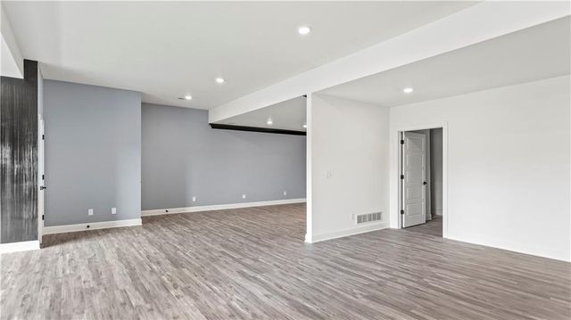 7130 Westgate Street, Shawnee, KS 66216