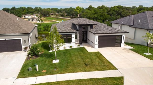 7130 Westgate Street, Shawnee, KS 66216