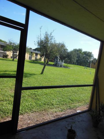 709 Meadows Circle, Boynton Beach, FL 33436