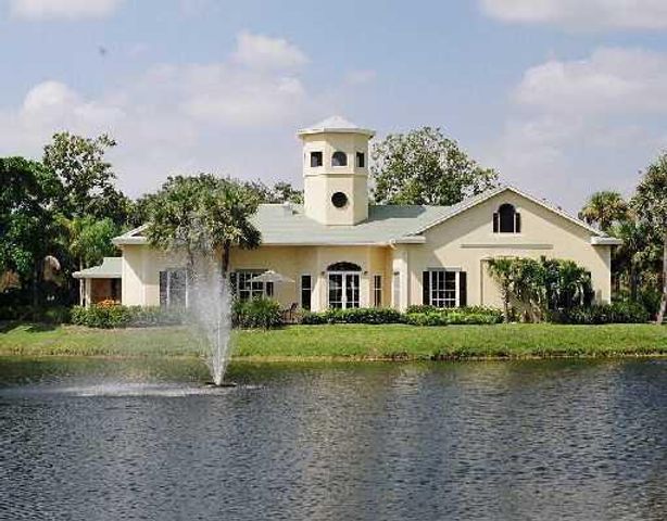 709 Meadows Circle, Boynton Beach, FL 33436