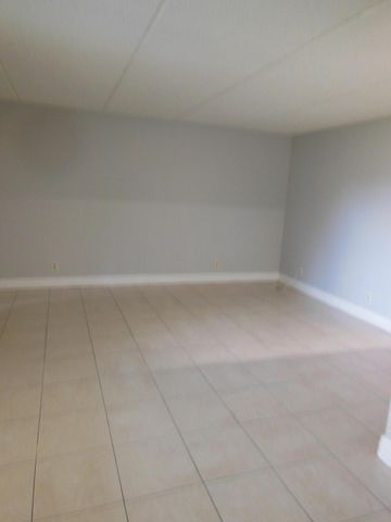 709 Meadows Circle, Boynton Beach, FL 33436