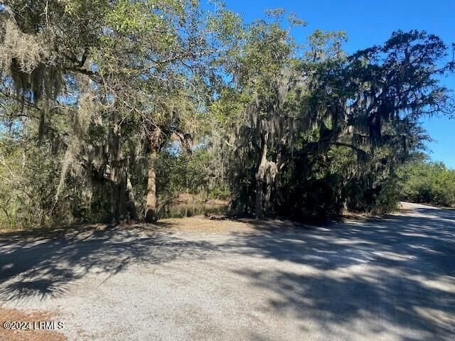 18 Net Weavers Place, St. Helena Island, SC 29920