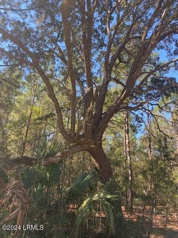 18 Net Weavers Place, St. Helena Island, SC 29920