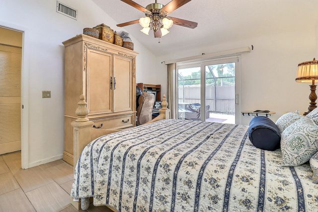5796 Golden Eagle Circle, Palm Beach Gardens, FL 33418
