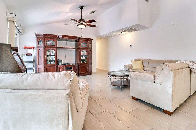 5796 Golden Eagle Circle, Palm Beach Gardens, FL 33418