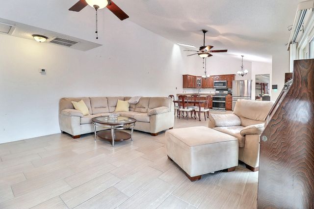 5796 Golden Eagle Circle, Palm Beach Gardens, FL 33418