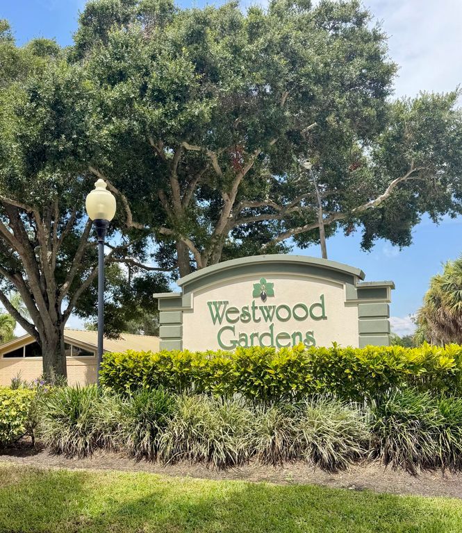 5796 Golden Eagle Circle, Palm Beach Gardens, FL 33418