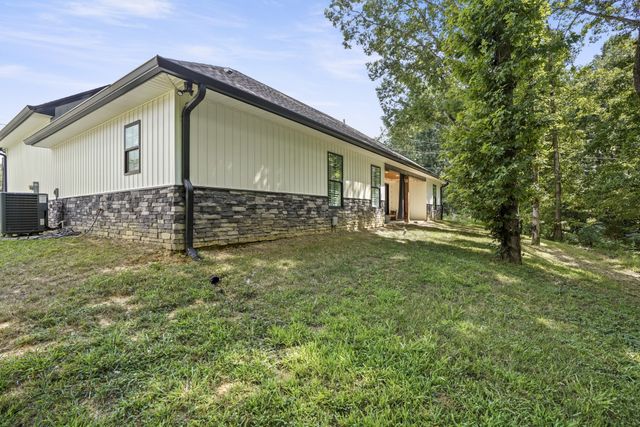 107 Lee Court, Gainesboro, TN 38562