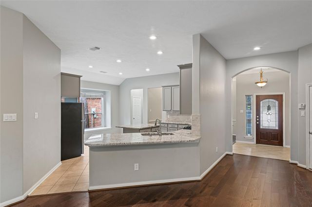 66 Bryce Branch Circle, Spring, TX 77382
