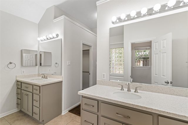 66 Bryce Branch Circle, Spring, TX 77382