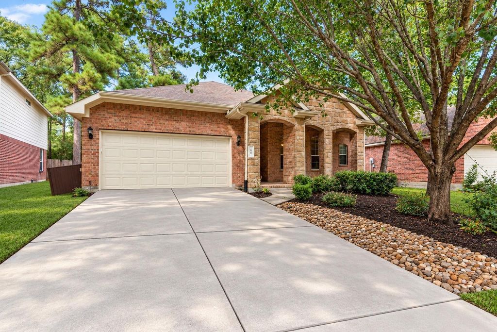 66 Bryce Branch Circle, Spring, TX 77382