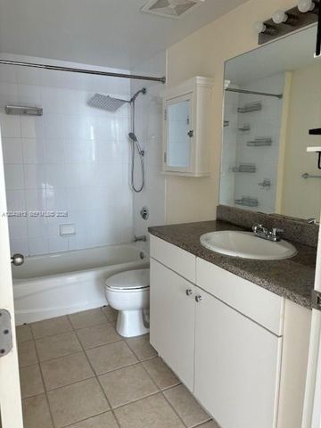 1250 S Miami Ave 1311, Miami, FL 33130